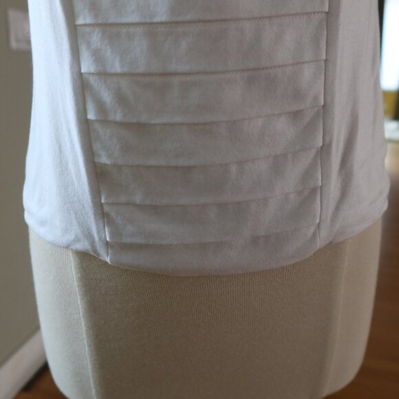Akris square neck pleated fitted sleeveless top/tank size US 6/FR 38 white $350 - Picture 6 of 15